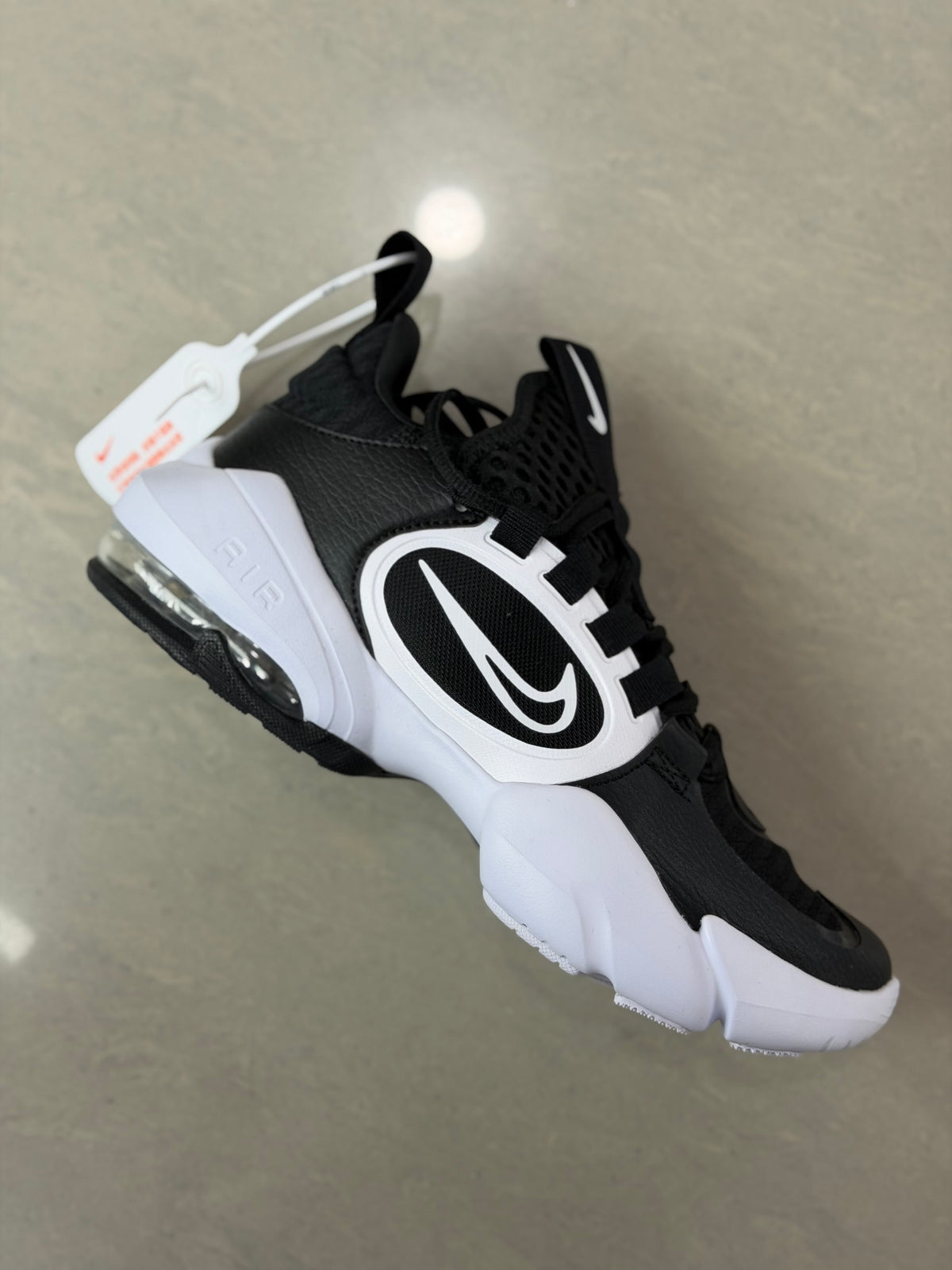 Nike Alpha negro blanco caballero