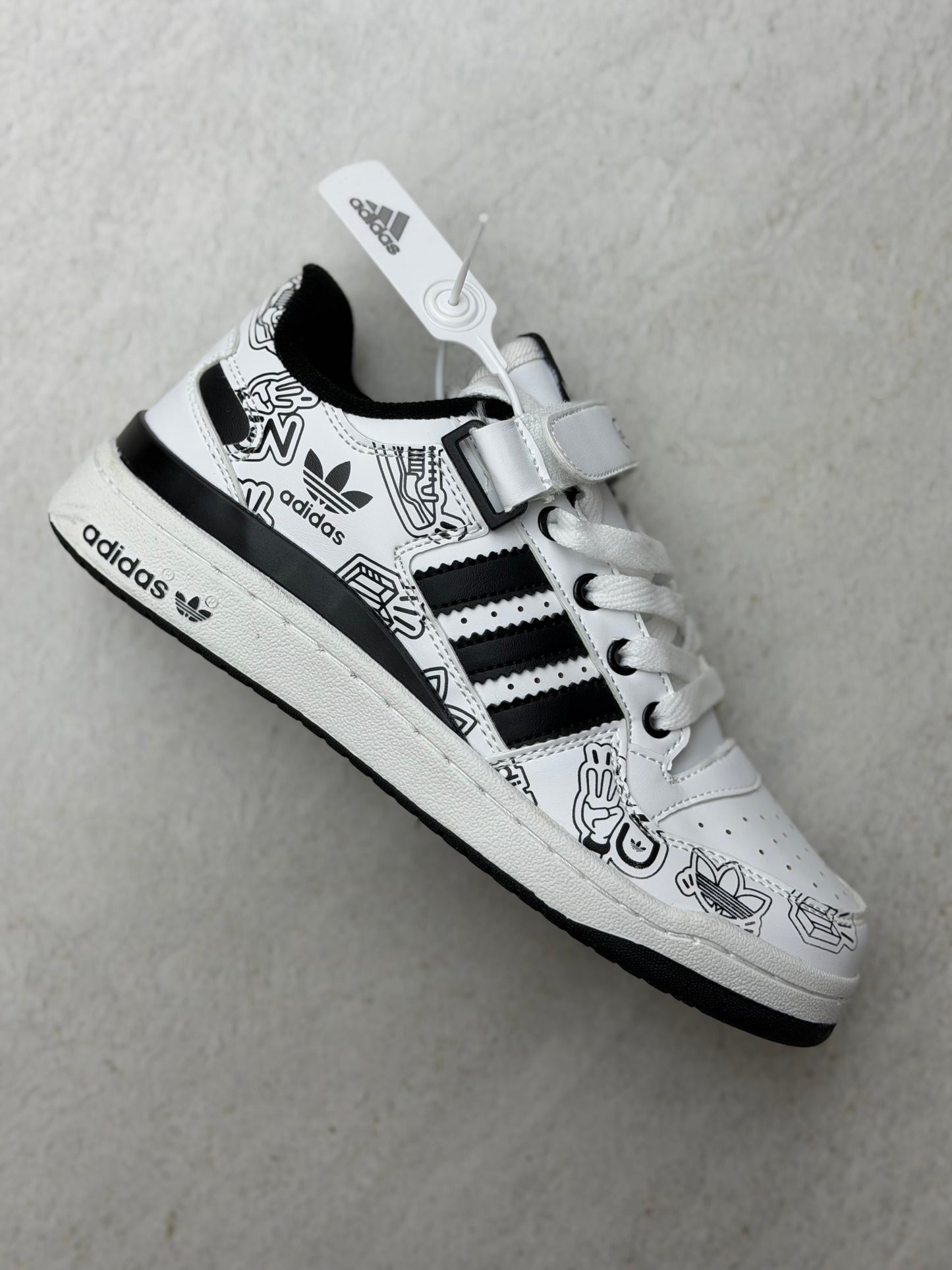 Adidas dama