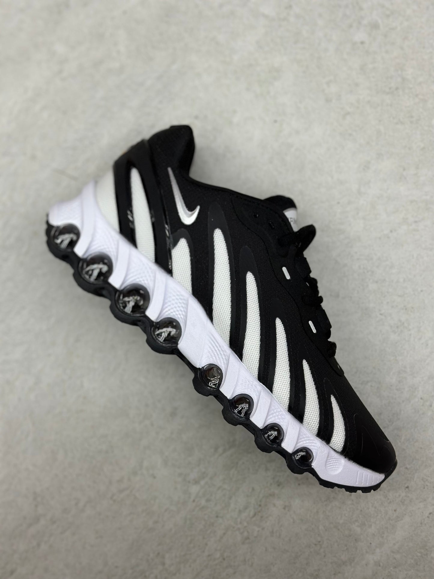 Nike DN 8 caballero