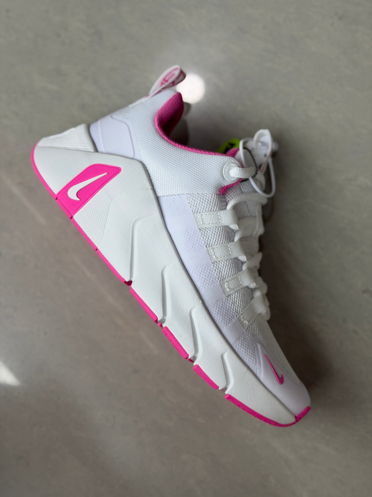 Nike metcon 7 blanco rosado dama