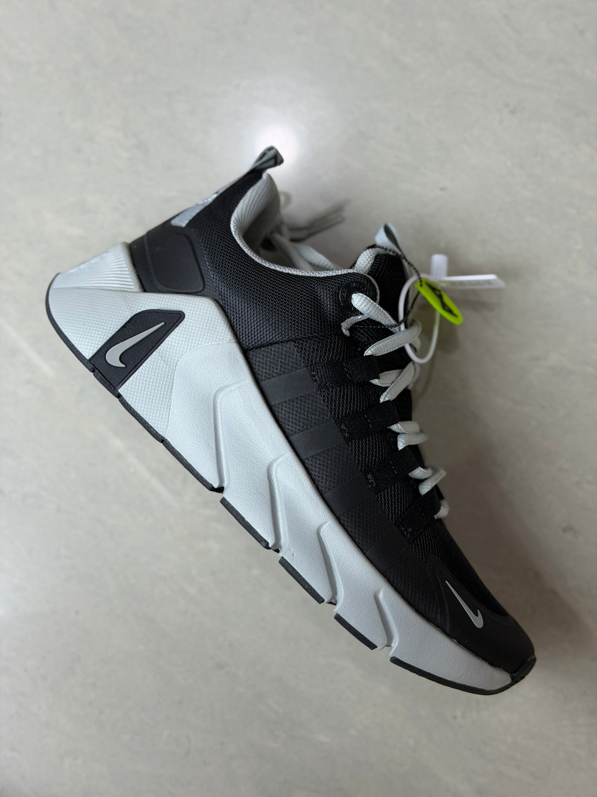 Nike metcon 7 negro gris caballero