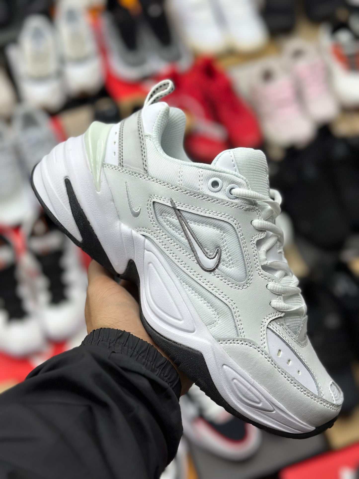 Nike M2K caballero