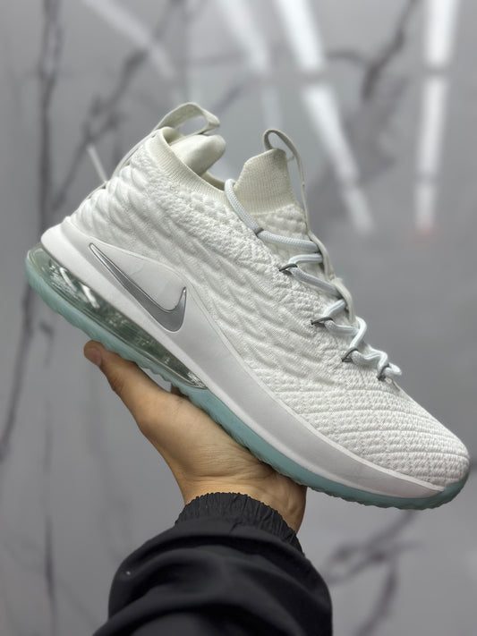 Lebron 15 caballero