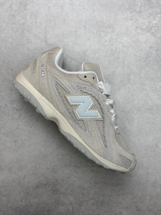 New Balance 204 beige dama