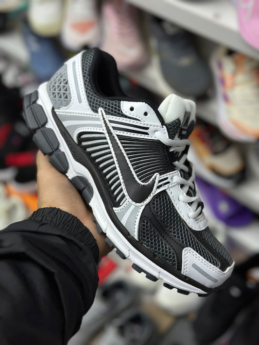 Nike Vomero 5 caballero