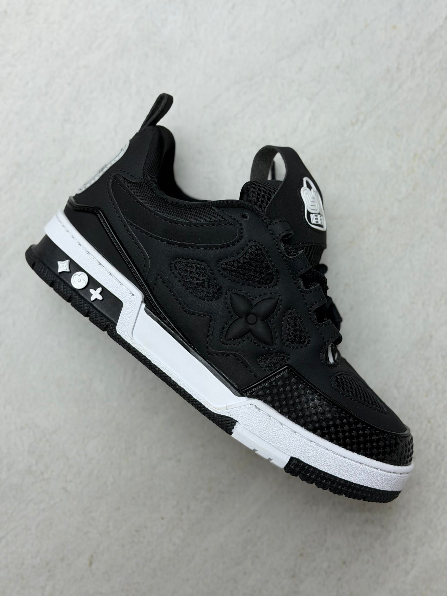 LV trainer caballero