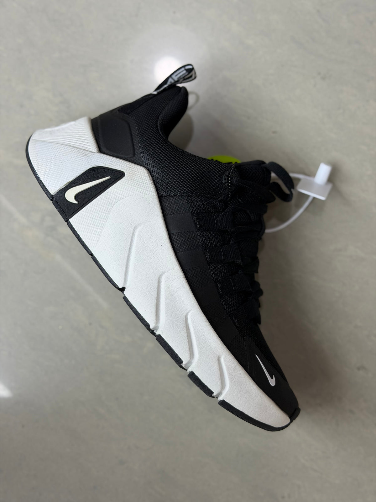 Nike metcon 7 negro blanco dama/caballero