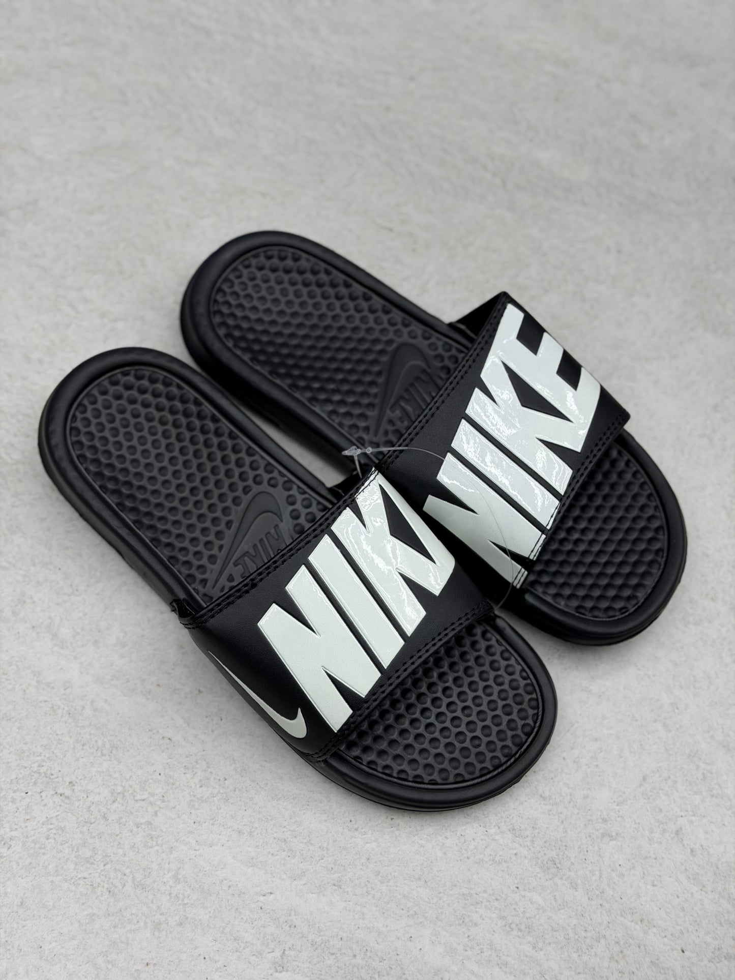 Chola Nike caballero