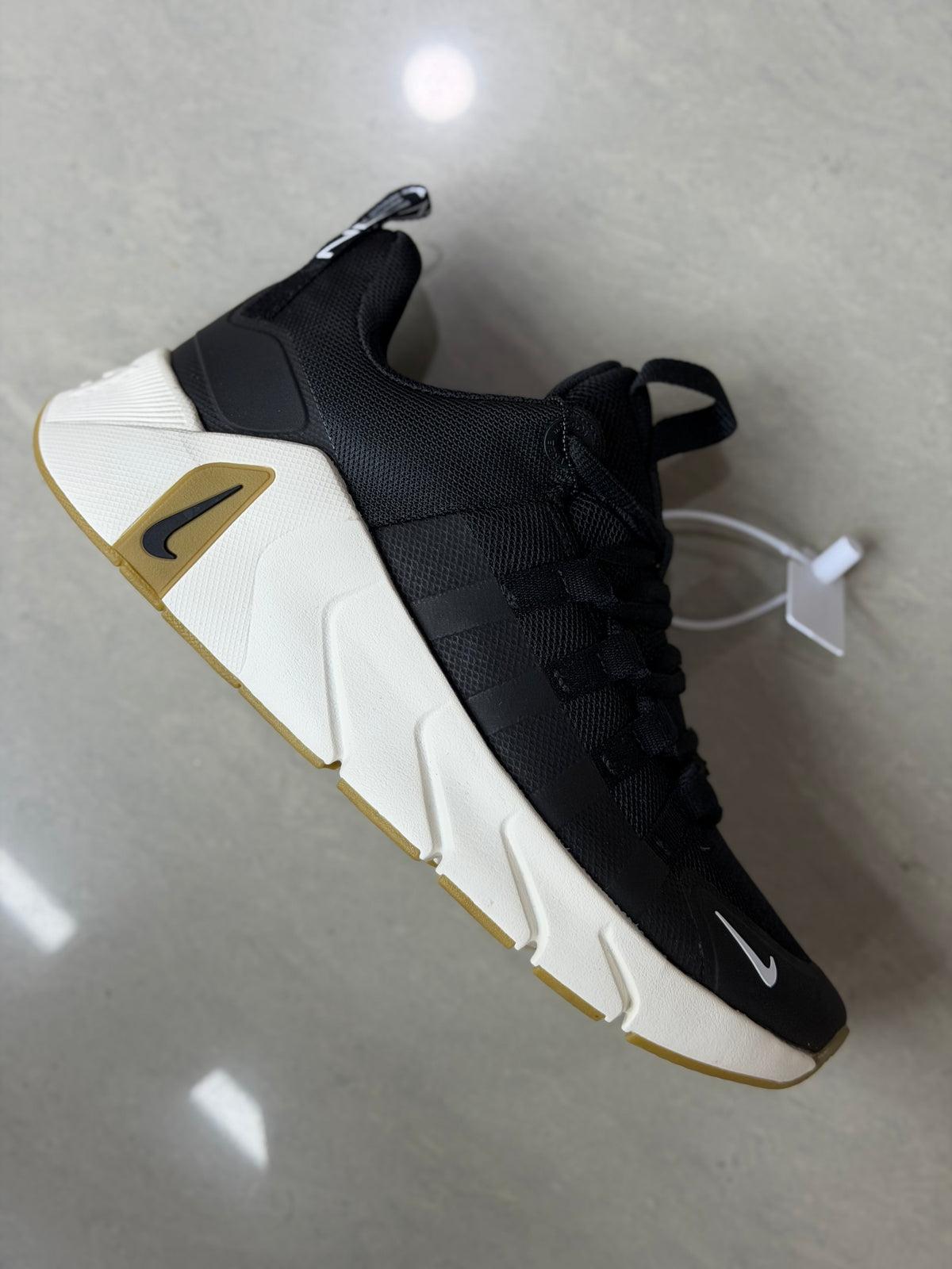 Nike metcon 7 negro beige dama