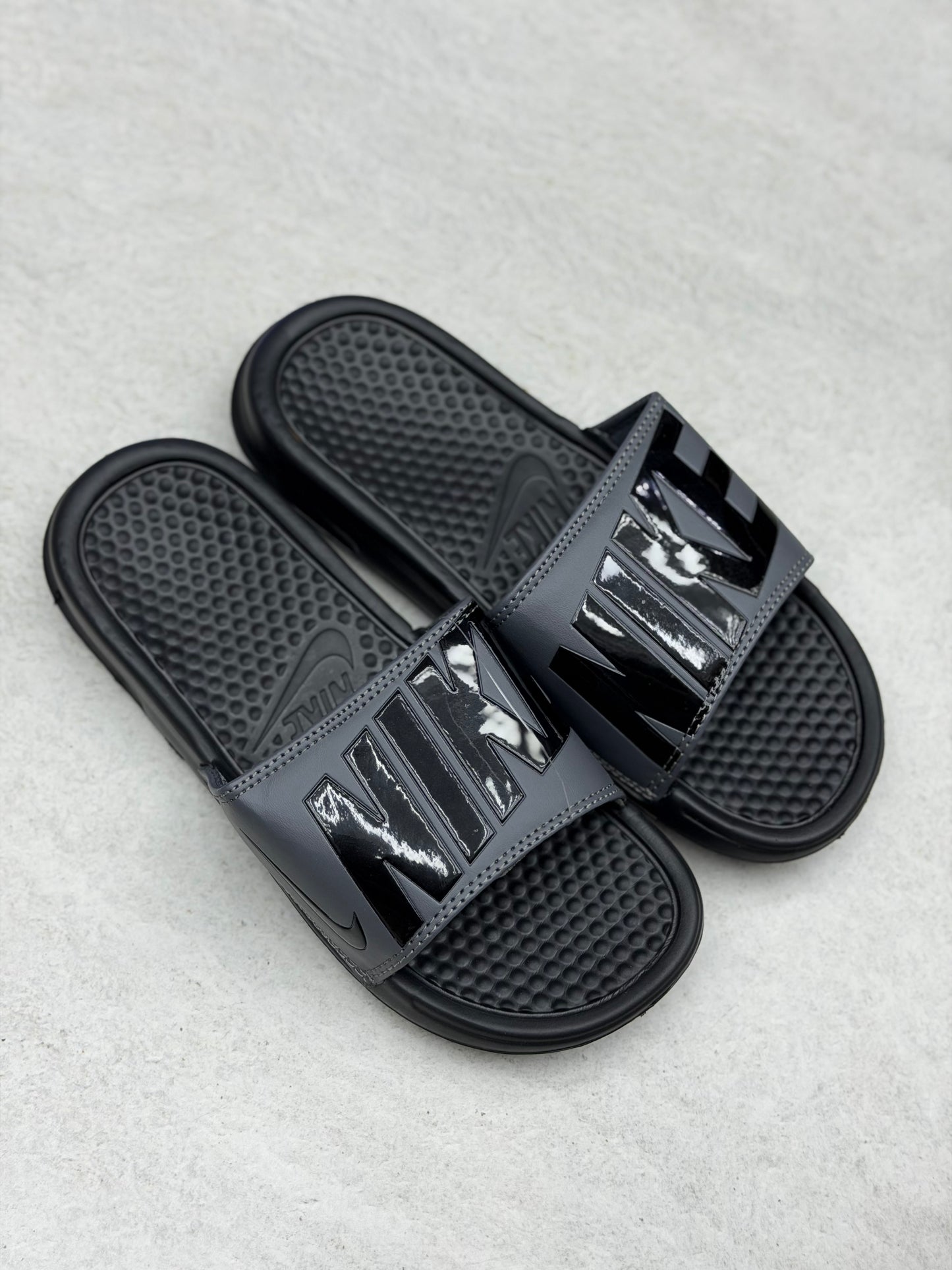 Chola Nike caballero
