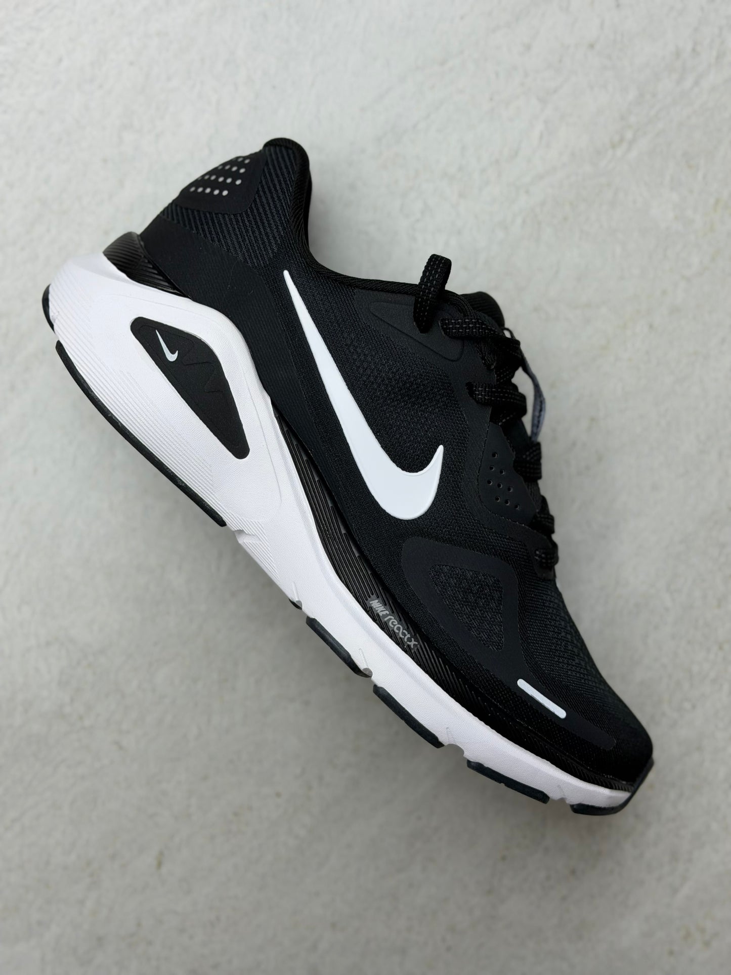 Nike react caballero