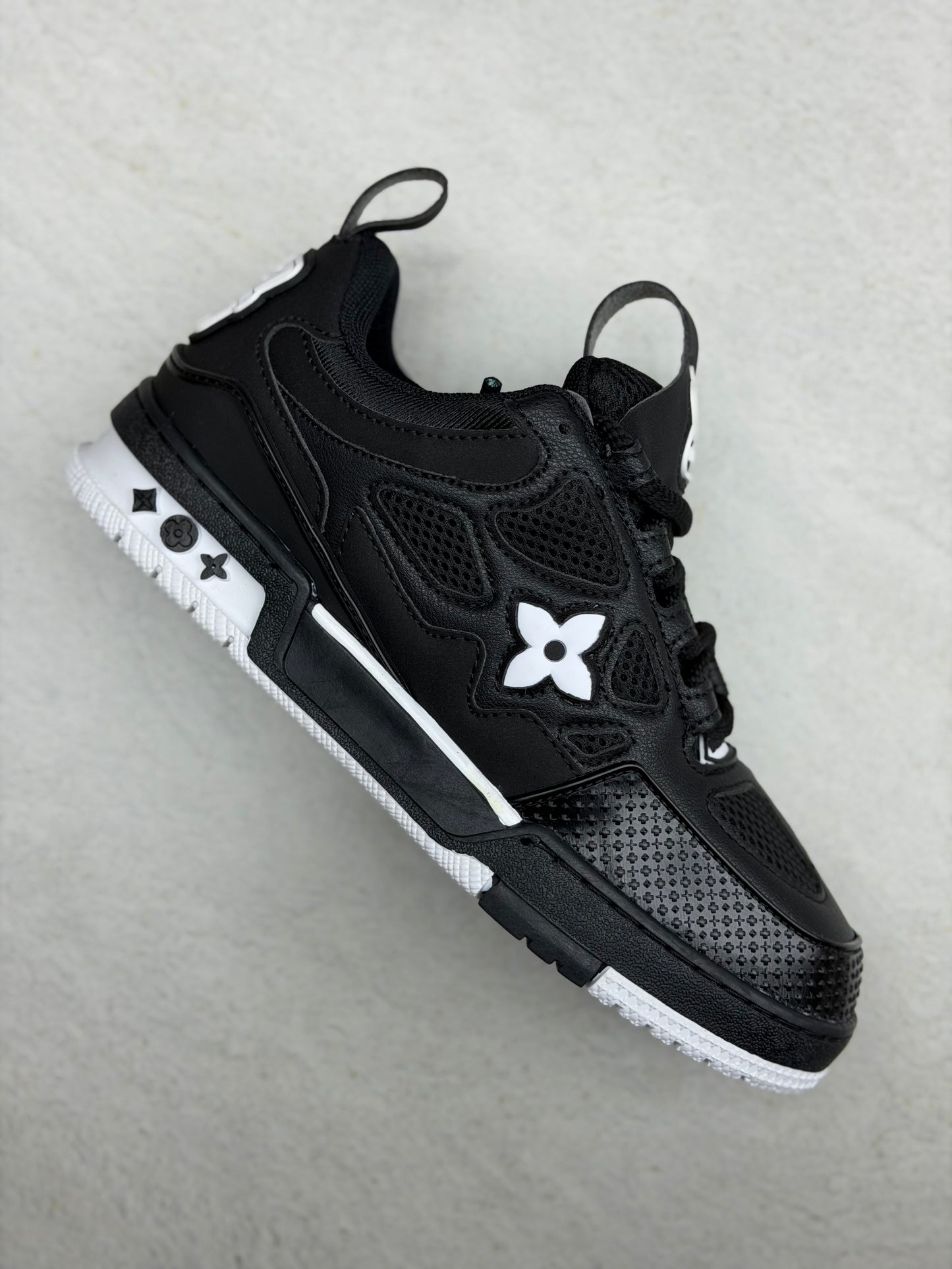 LV trainer caballero