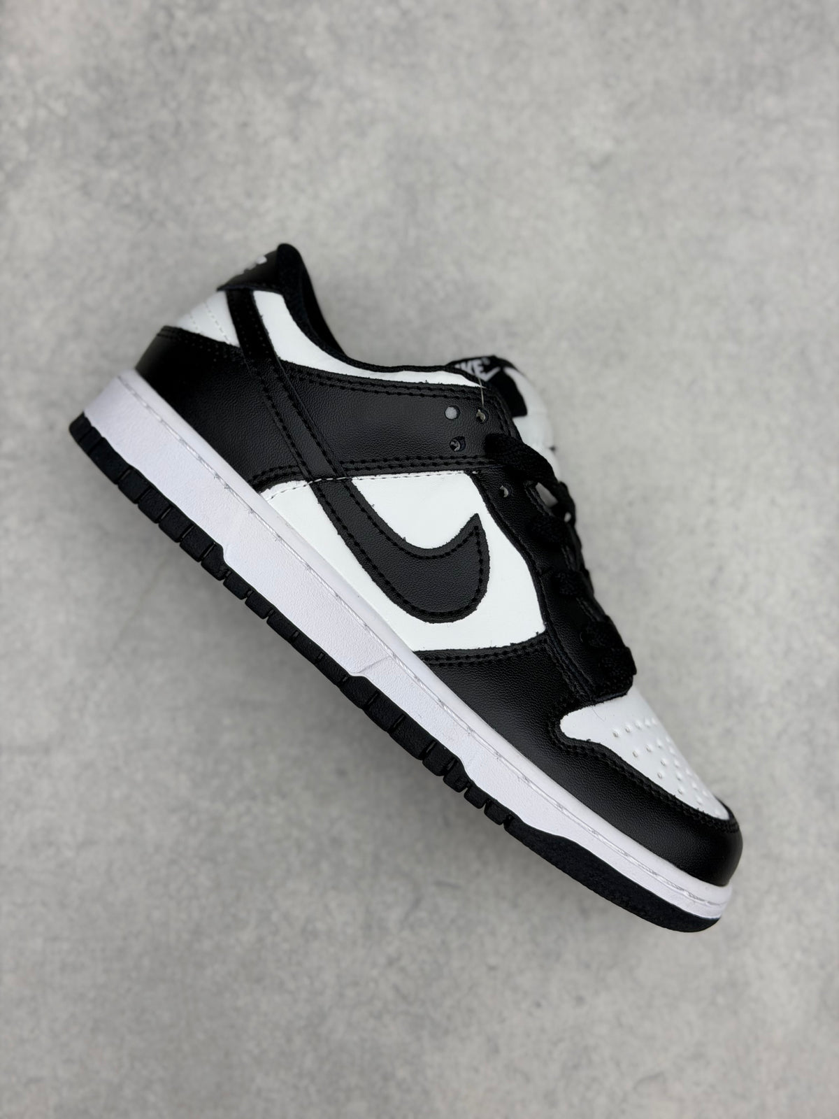 SB Dunk panda negro blanco dama