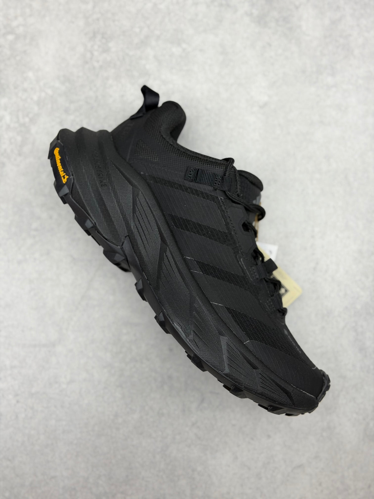 Adidas terrex todo negro caballero