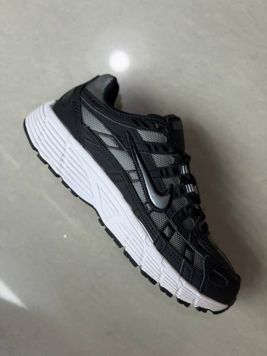 Nike P6000 nergro/gris/blanco Dama/ caballero