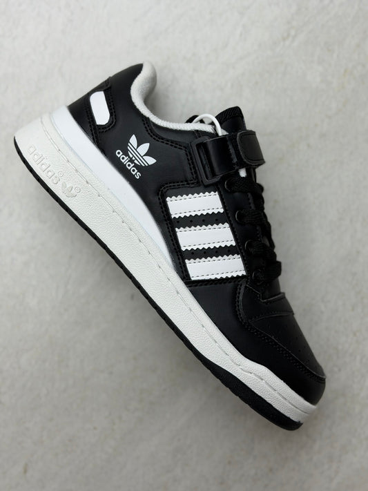 Adidas dama