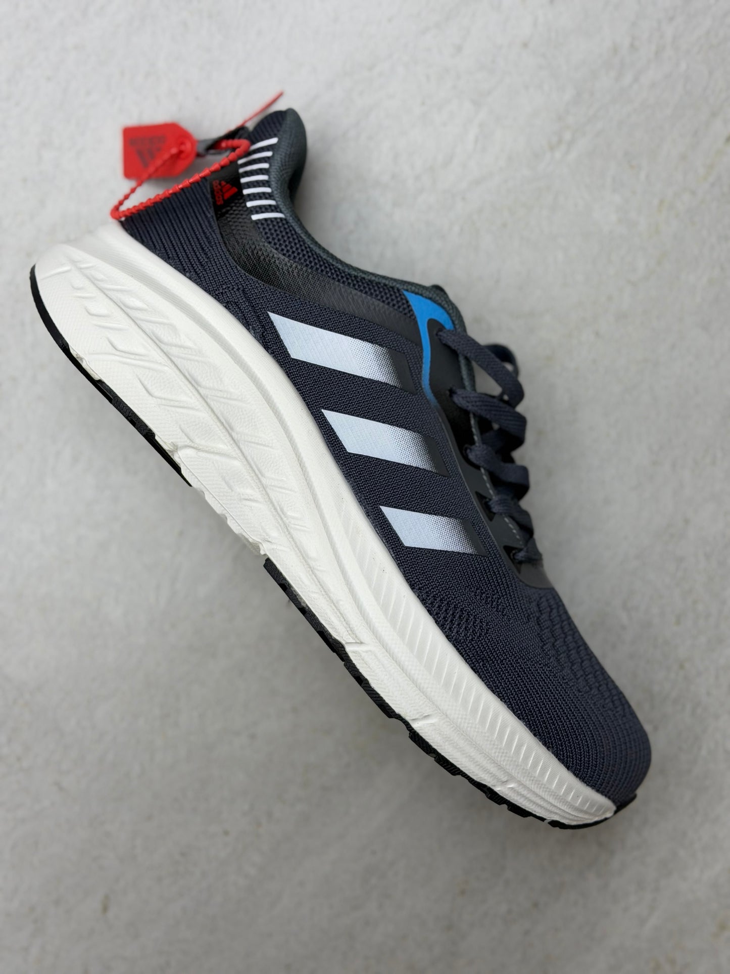 Adidas caballero