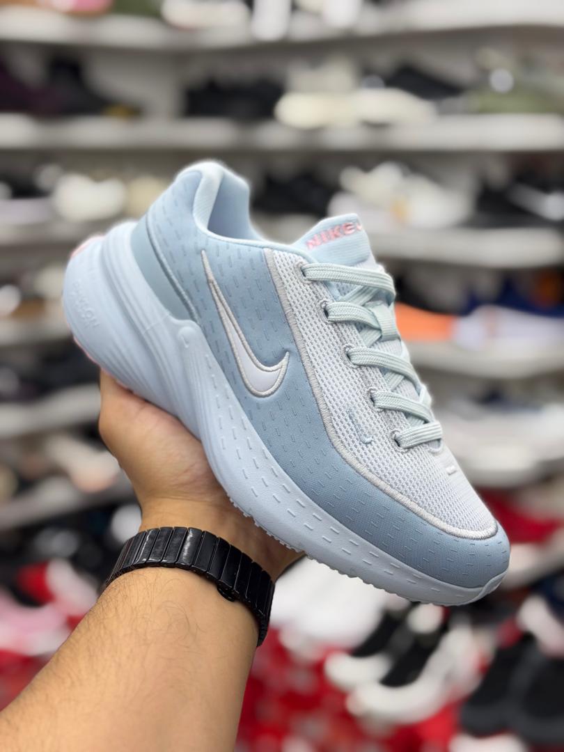 Nike uplift azul dama