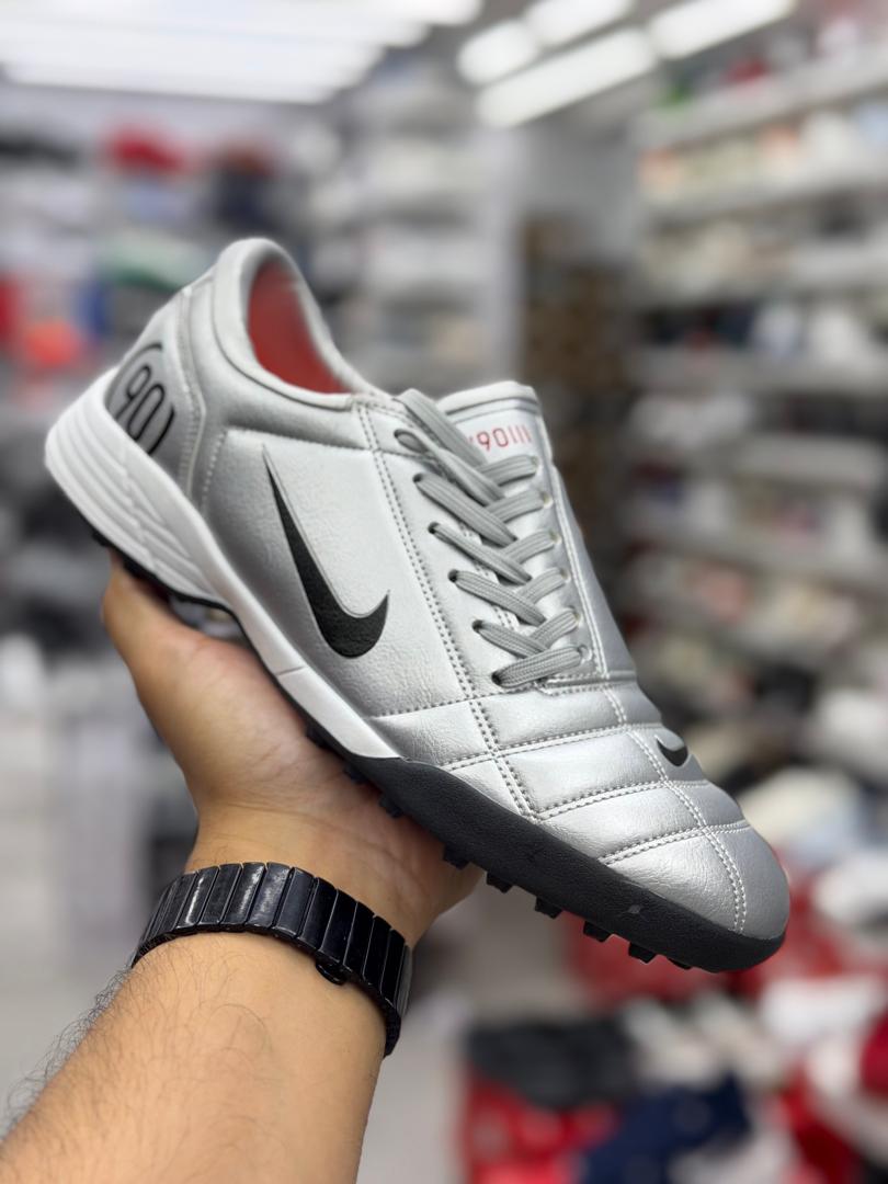 Nike total 90 caballero