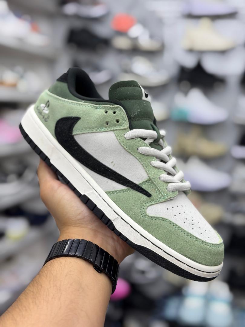 Sb dunk play station verde caballero