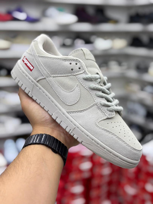 Sb dunk supreme beige caballero